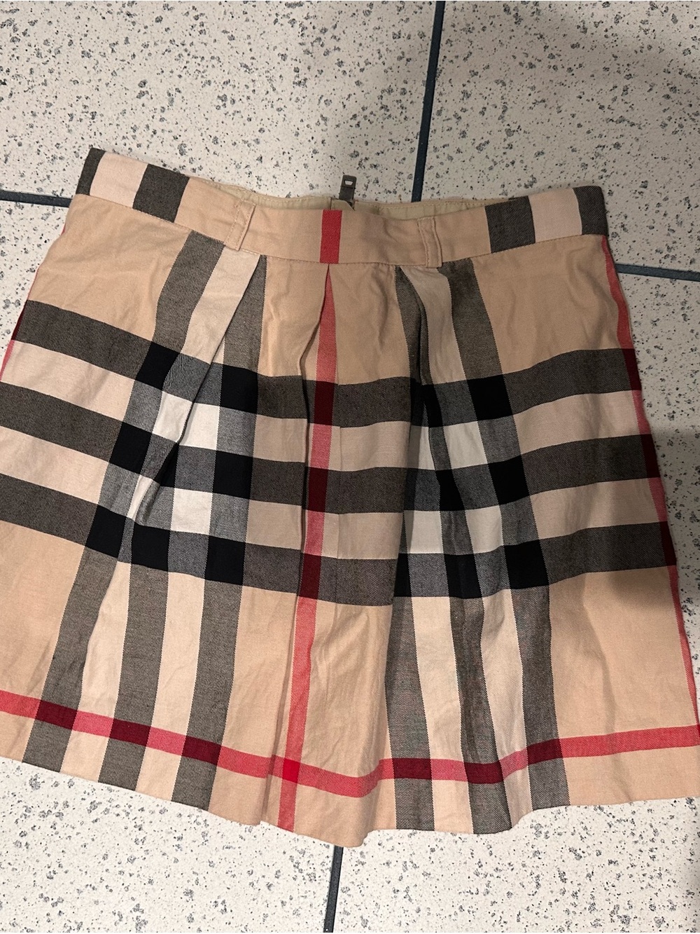 Burberry Beige Plaid Pleated Kids Skirt with Red and Black Accents
